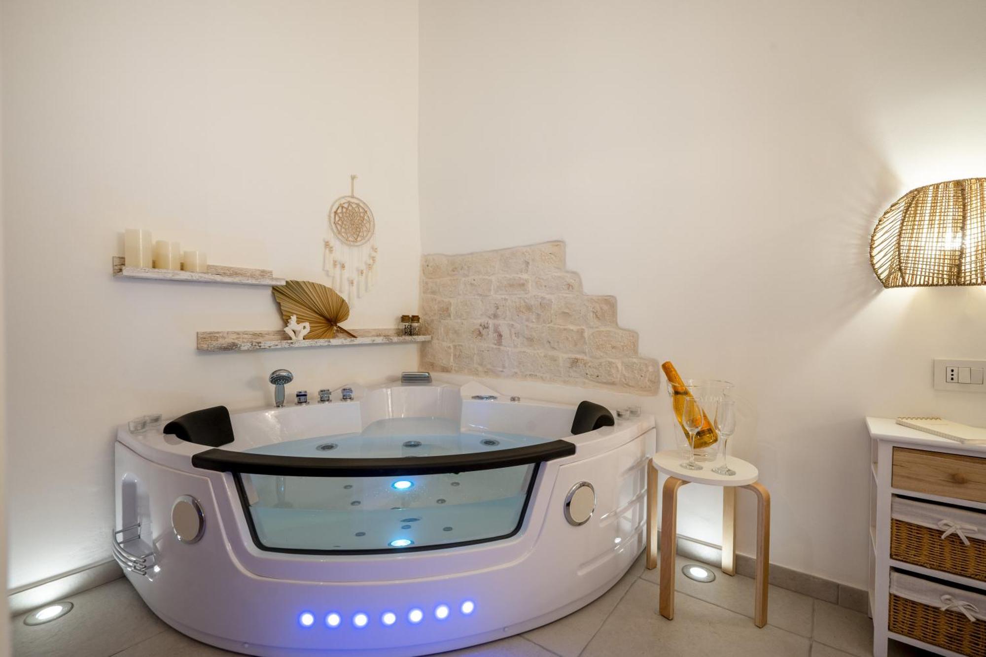 Dimora Giulia Luxury Suite And Room 卡斯特拉纳格罗泰 外观 照片