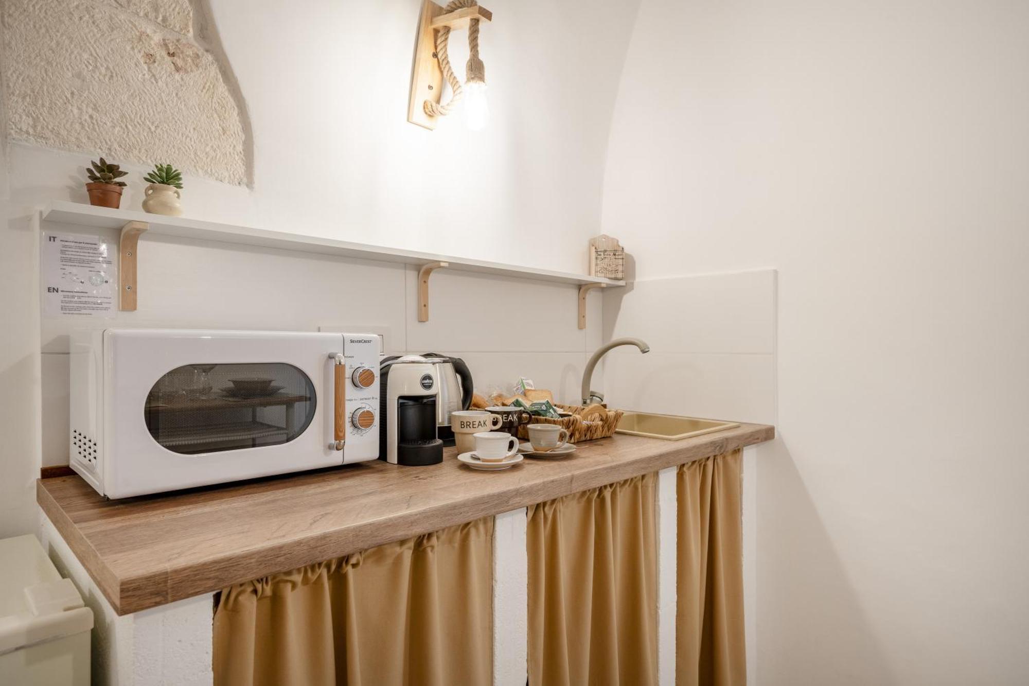 Dimora Giulia Luxury Suite And Room 卡斯特拉纳格罗泰 外观 照片